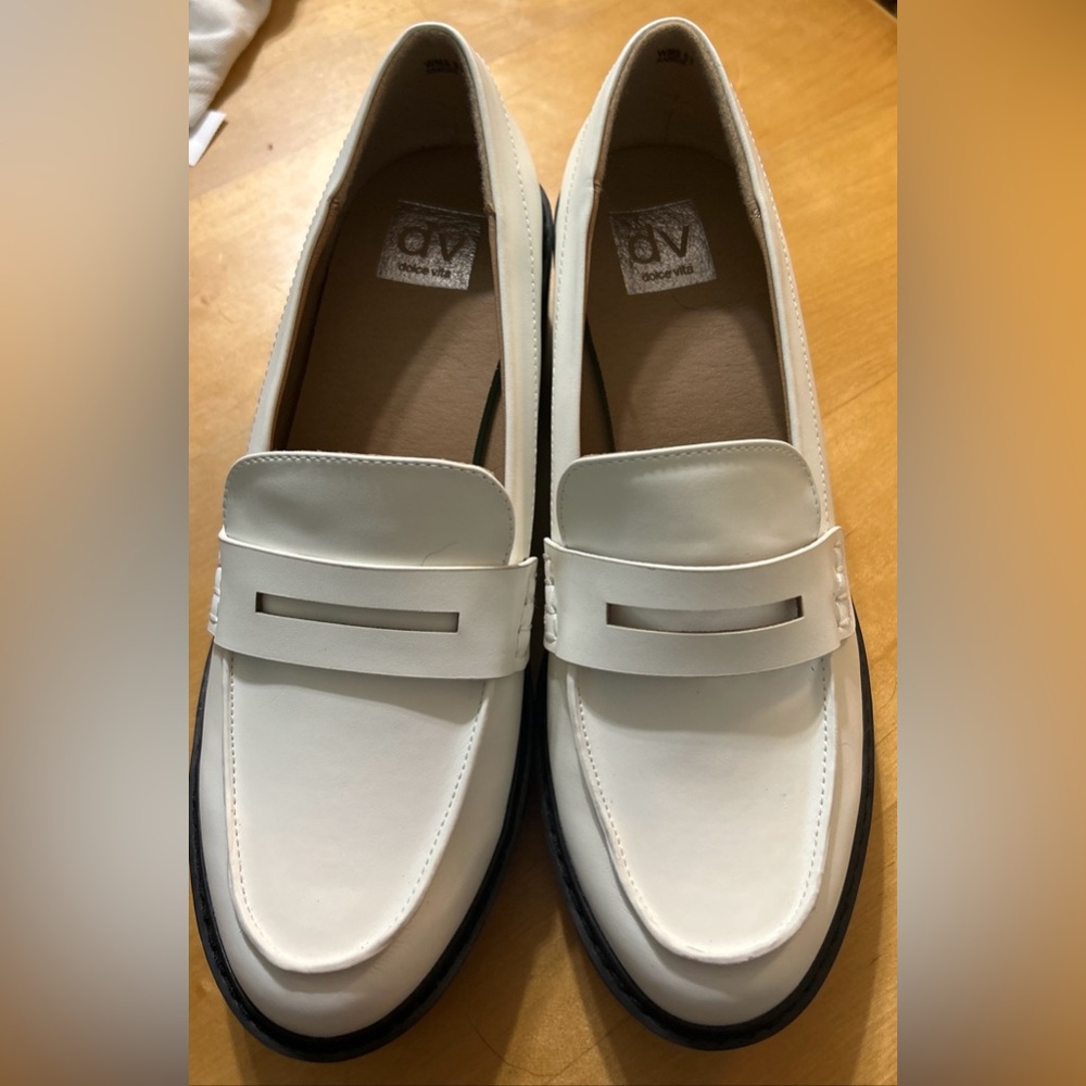 Dolce Vita Randee size 9.5 in white